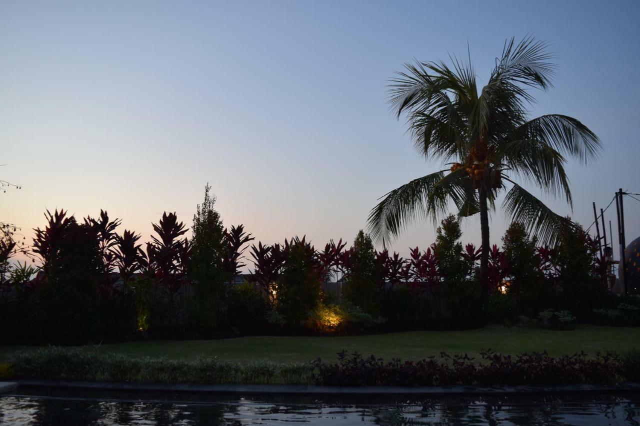 Villa Putih Lovina Esterno foto